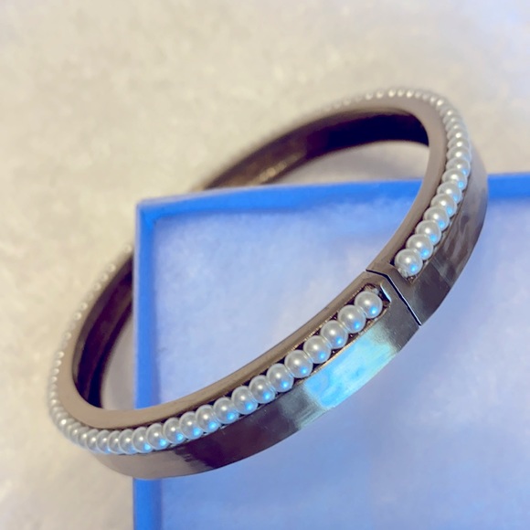 SILPADA K& R Brass & Faux Pearl Bracelet - Picture 4 of 5